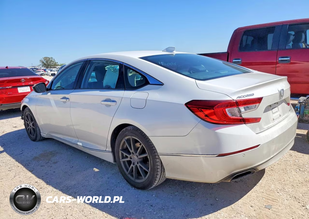 2018 Honda Accord Touring VIN:1HGCV1F97JA065239 - 2