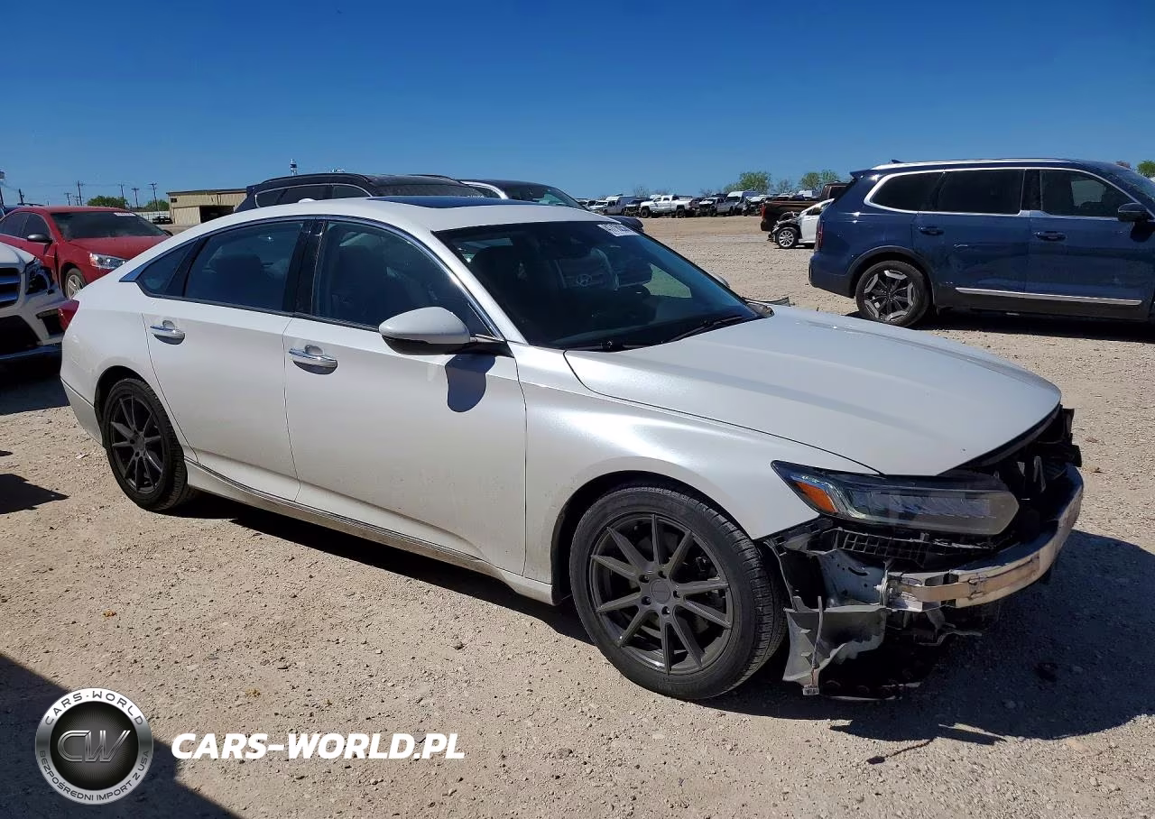 2018 Honda Accord Touring VIN:1HGCV1F97JA065239 - 4
