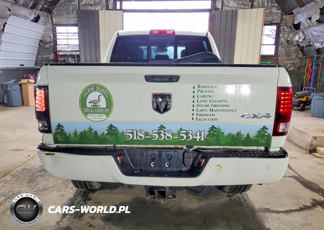 2018 Ram 3500 Laramie VIN:3C63R3EL0JG408381 - 6