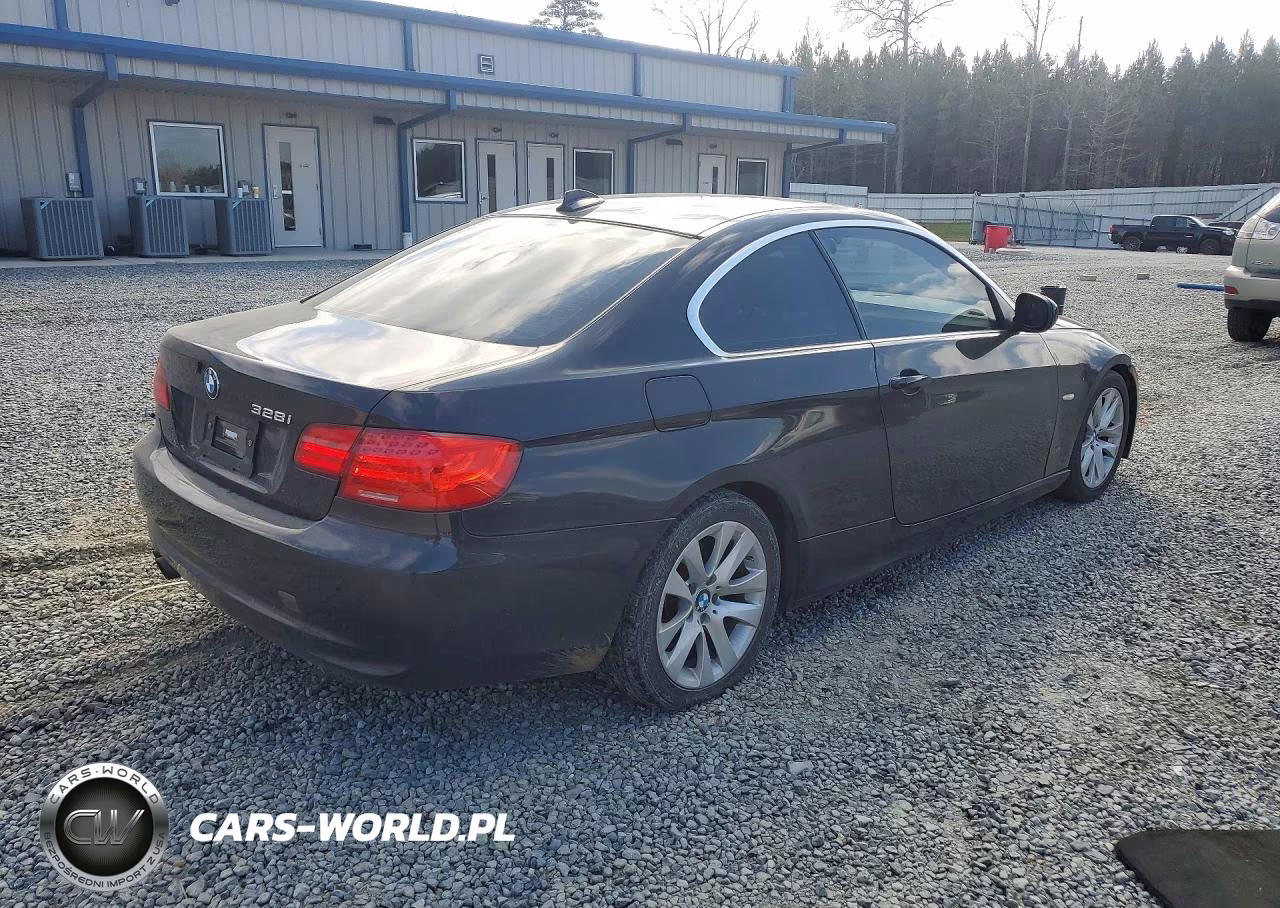 2012 BMW 328I VIN:WBAKE3C58CE770163 - 3