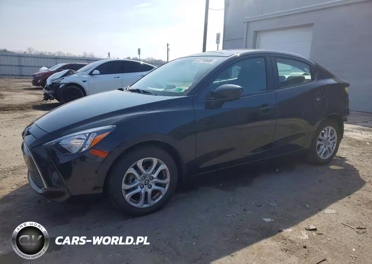 2018 Toyota Yaris Ia Base