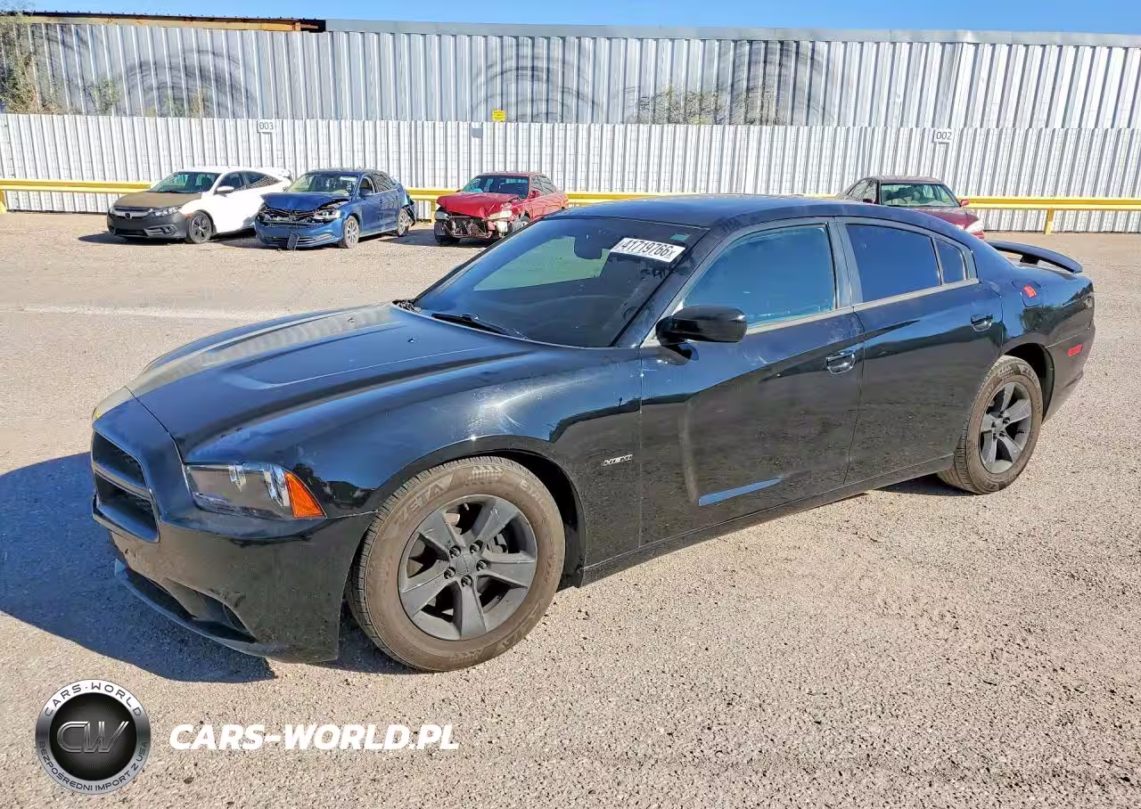 2013 Dodge Charger R