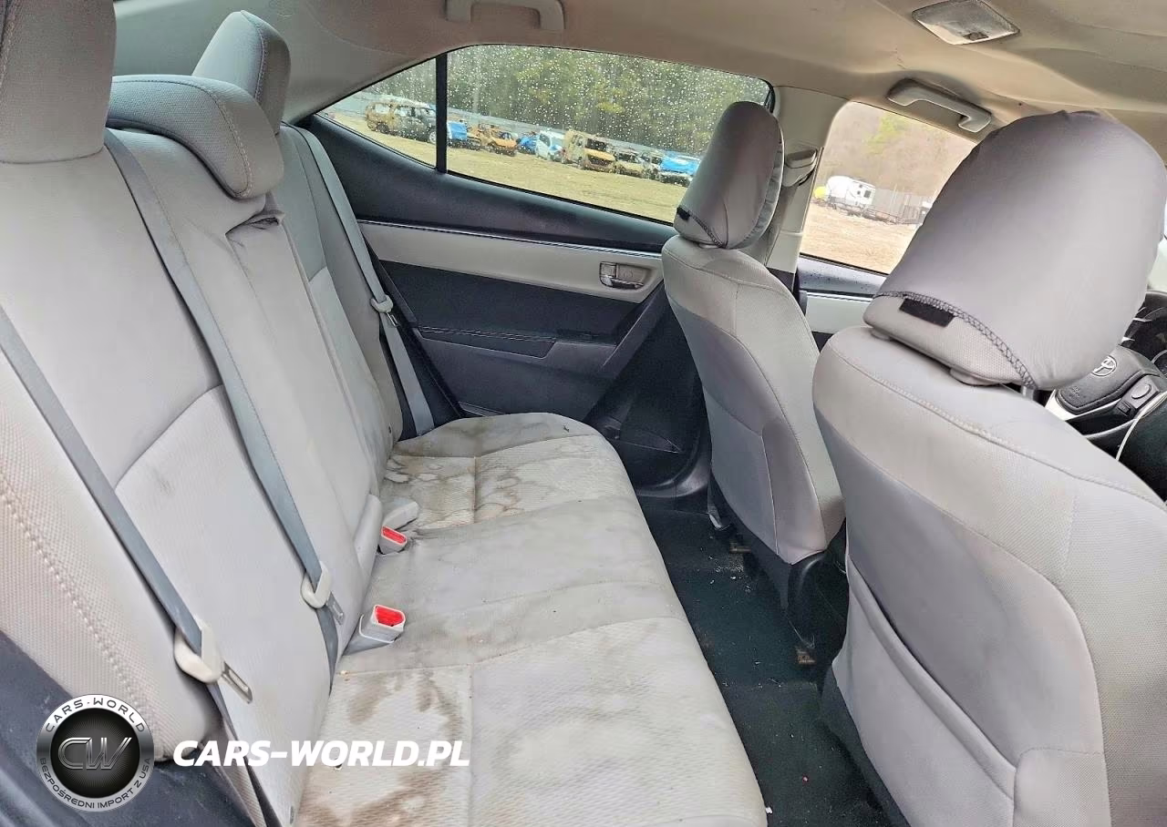 2015 Toyota Corolla Le VIN:5YFBURHE2FP206209 - 10