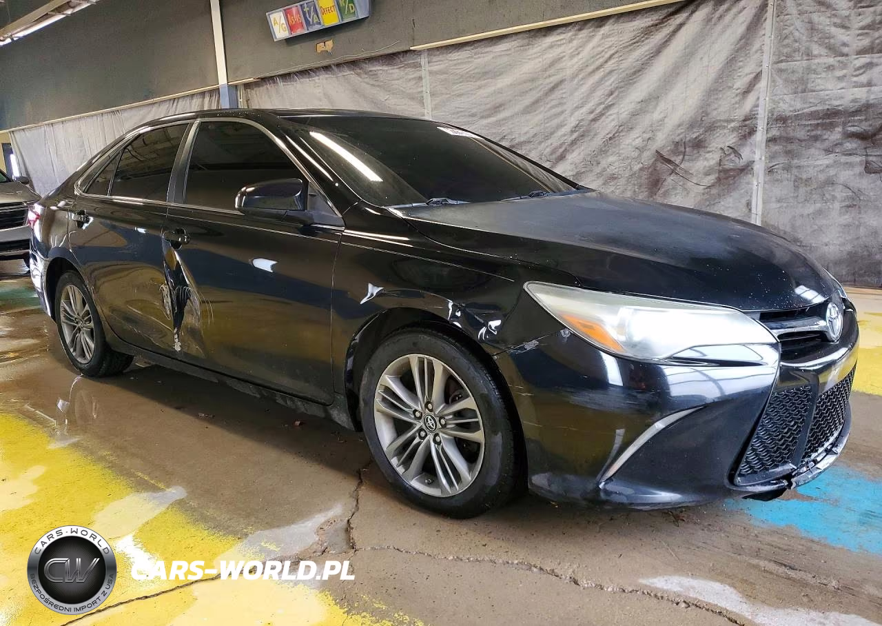 2015 Toyota Camry Se VIN:4T1BF1FK5FU494245 - 4