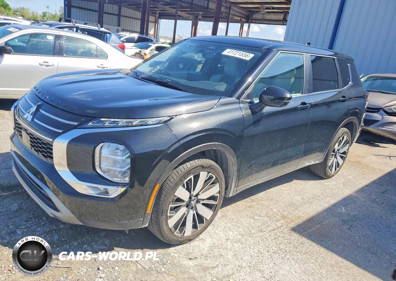 2025 Mitsubishi Outlander Se – zdjęcie 1 z 13