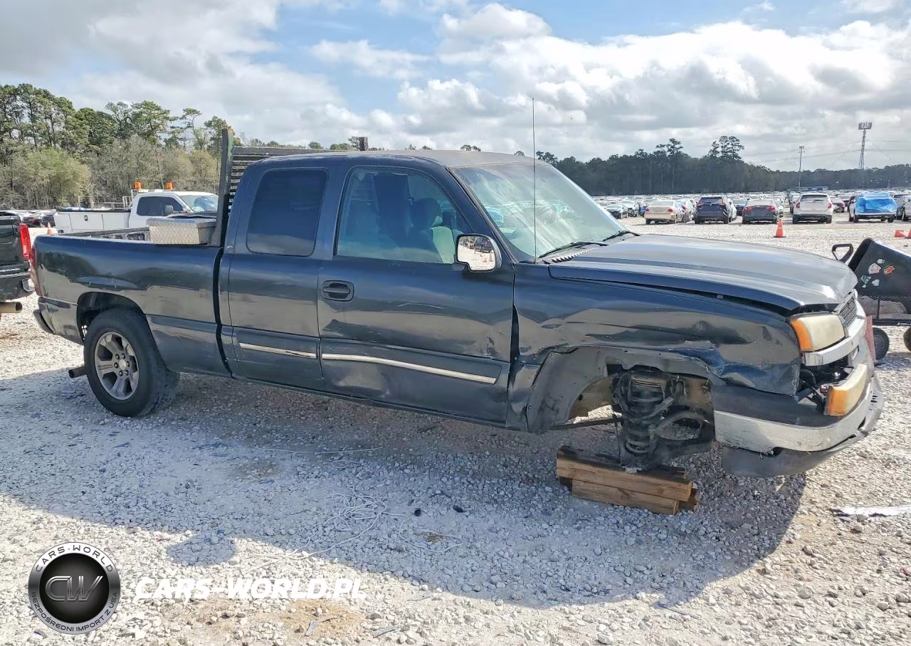 2004 Chevrolet Silverado C1500 VIN:2GCEC19T841243436 - 4