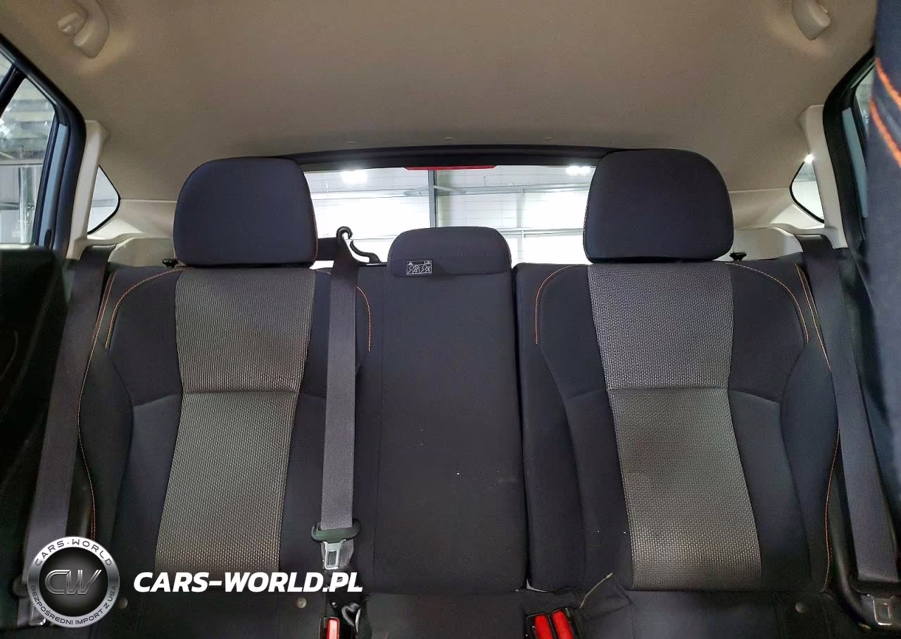 2019 Subaru Crosstrek Premium VIN:JF2GTACC2KH221722 - 10