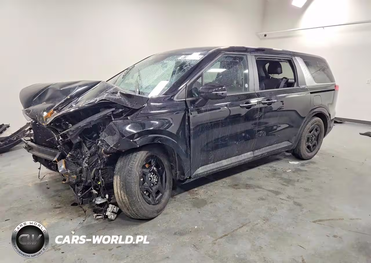 2025 Kia Carnival Lxs