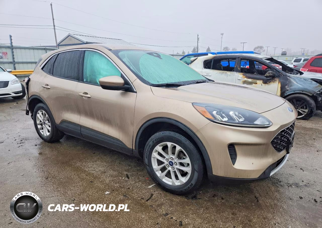 2021 Ford Escape Se VIN:1FMCU0BZ1MUA07112 - 4