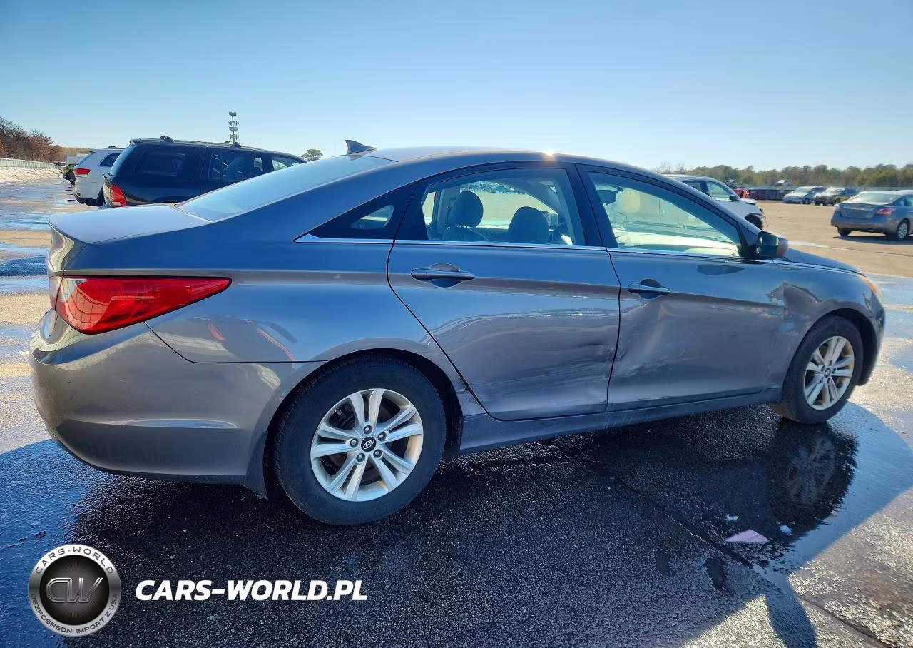 2012 Hyundai Sonata Gls VIN:5NPEB4AC8CH464418 - 3