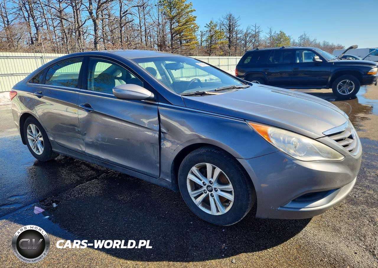 2012 Hyundai Sonata Gls VIN:5NPEB4AC8CH464418 - 4