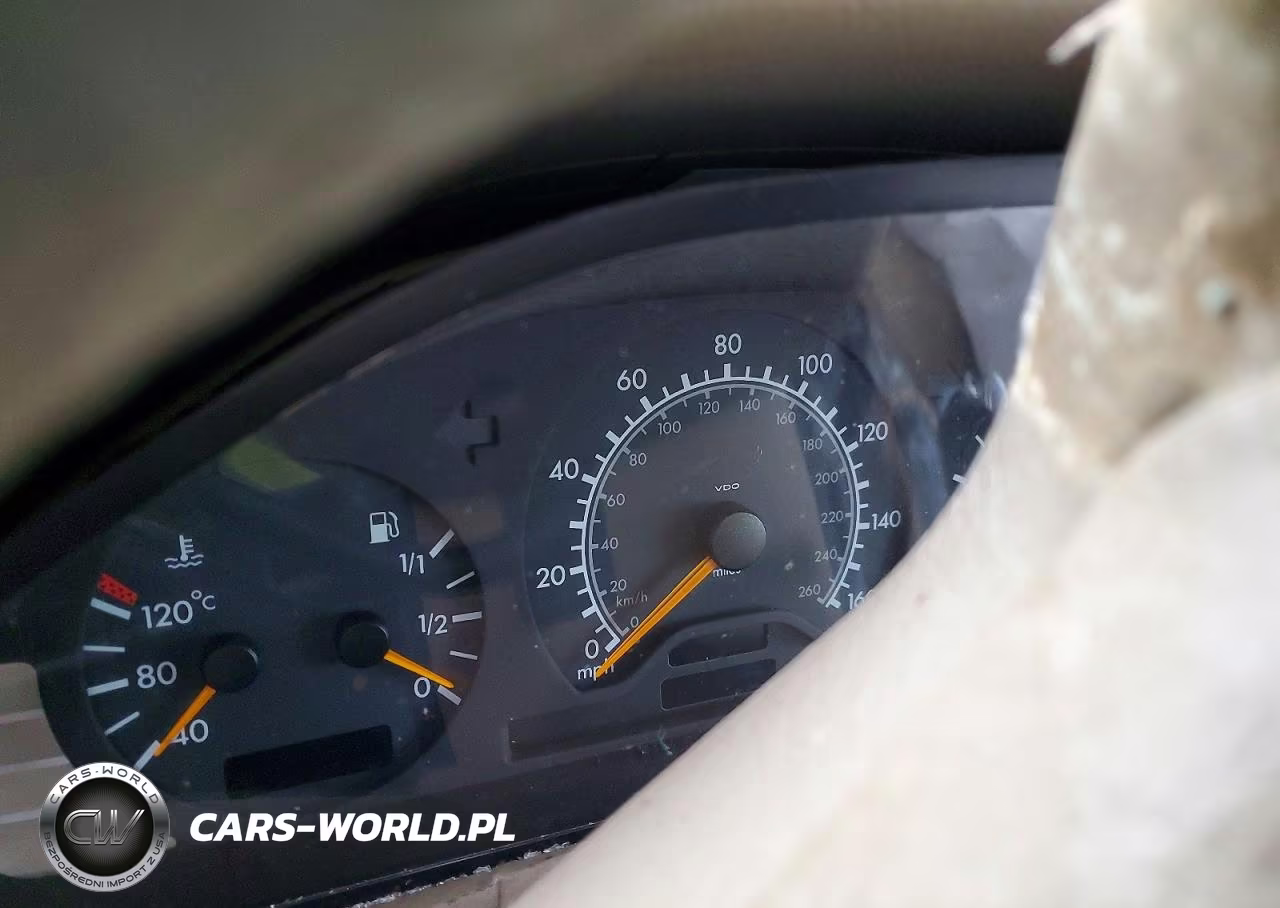1999 Mercedes-Benz C 280 VIN:WDBHA29G4XA706192 - 9