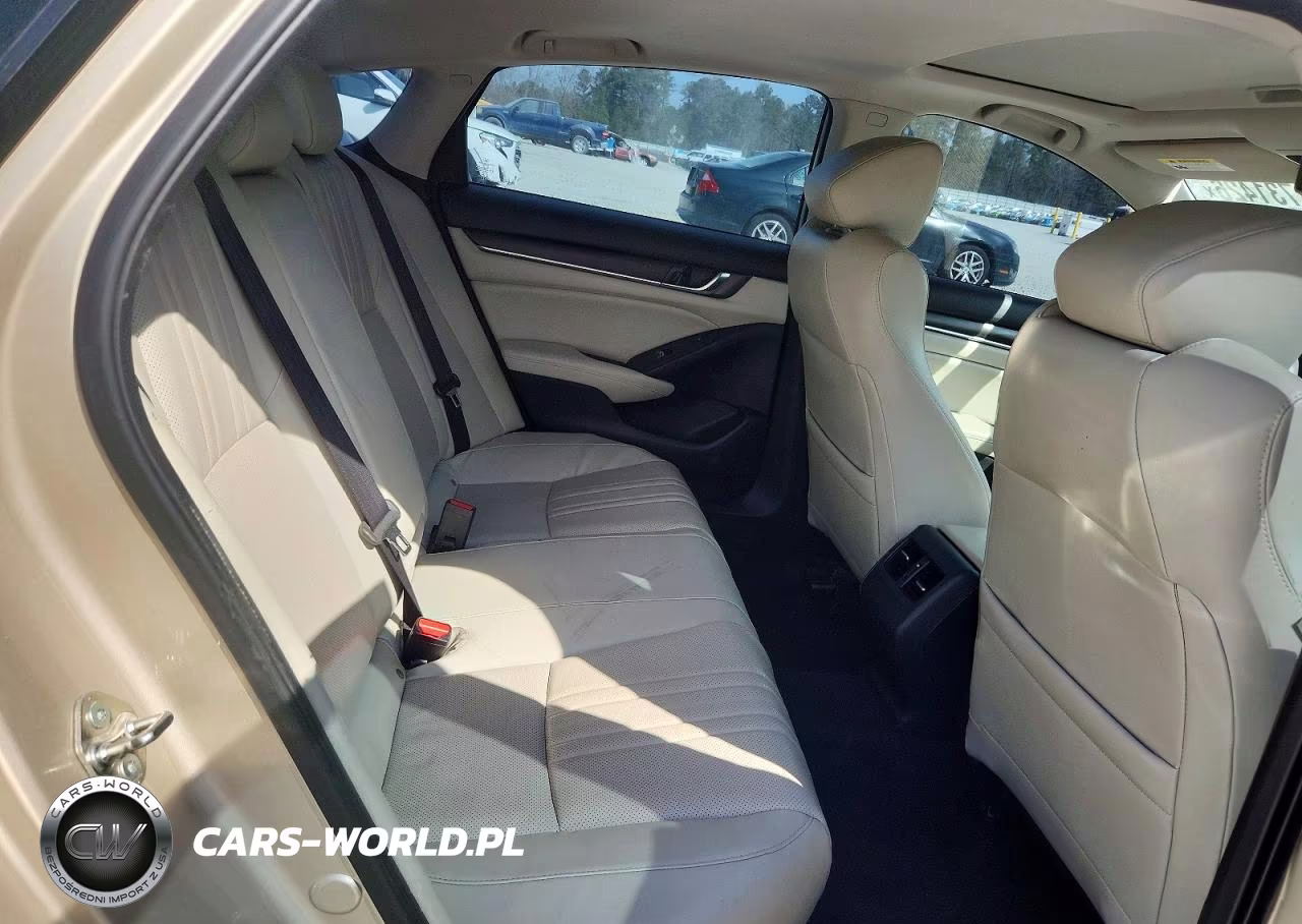 2018 Honda Accord Touring VIN:1HGCV2F91JA022800 - 10