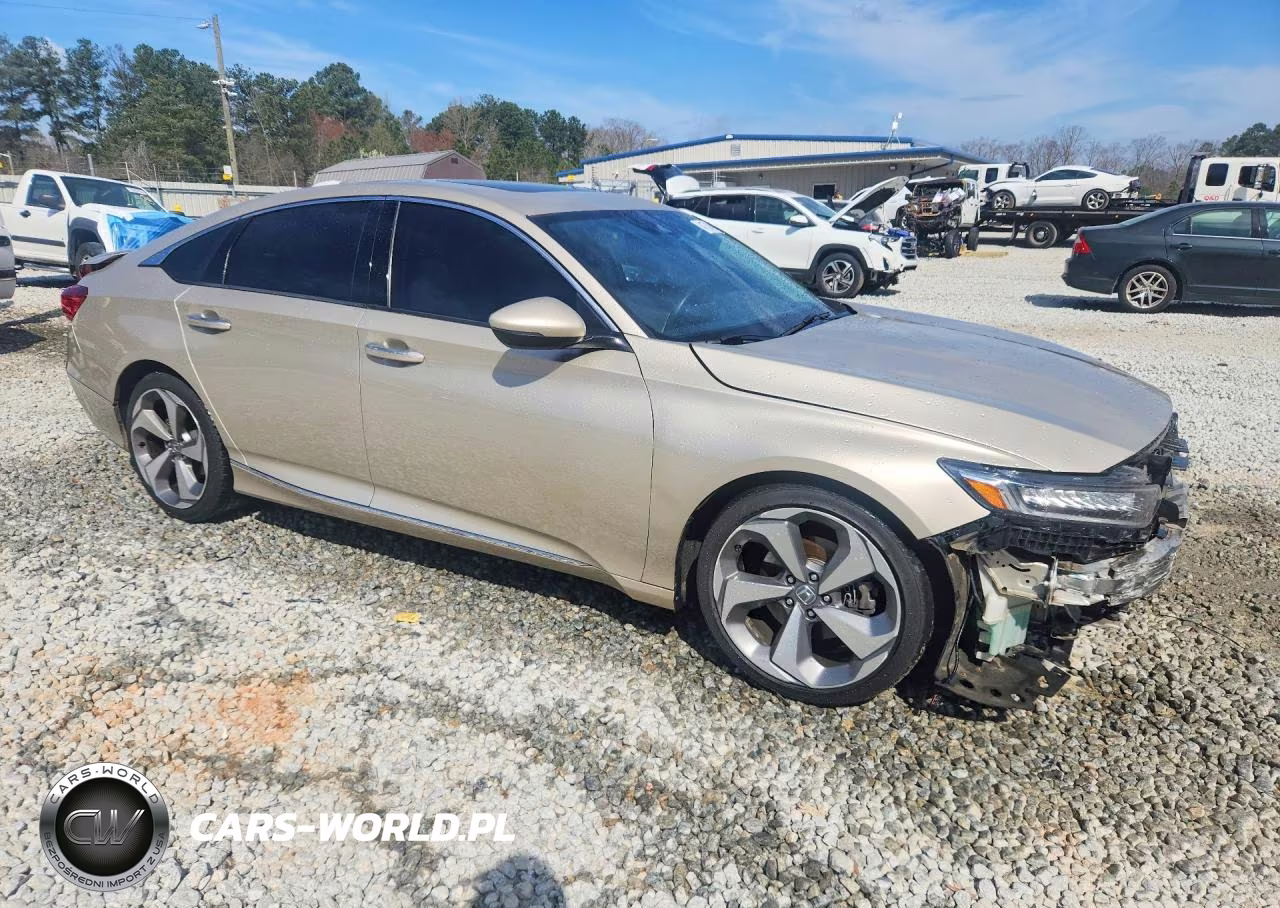 2018 Honda Accord Touring VIN:1HGCV2F91JA022800 - 4