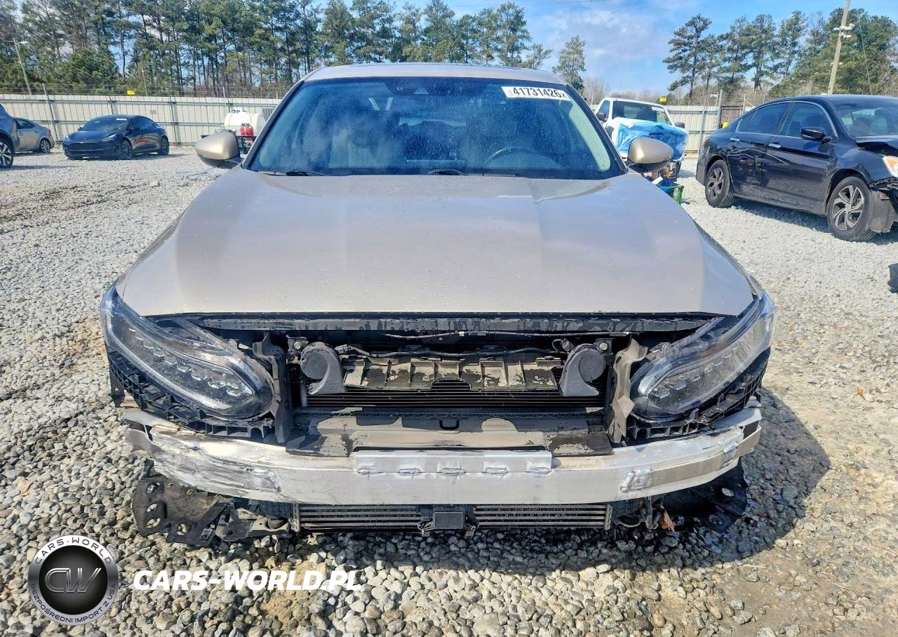 2018 Honda Accord Touring VIN:1HGCV2F91JA022800 - 5