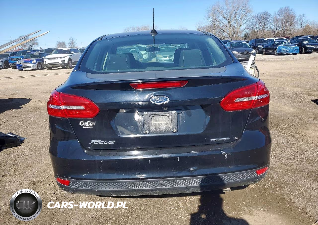2016 Ford Focus S VIN:1FADP3E28GL372354 - 6