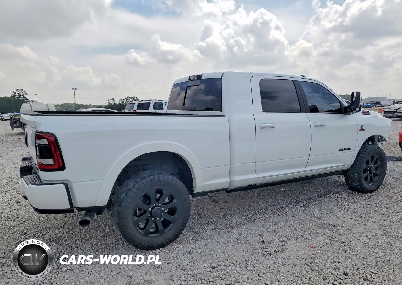 2022 Ram 2500 Laramie VIN:3C6UR5NL5NG381457 - 3