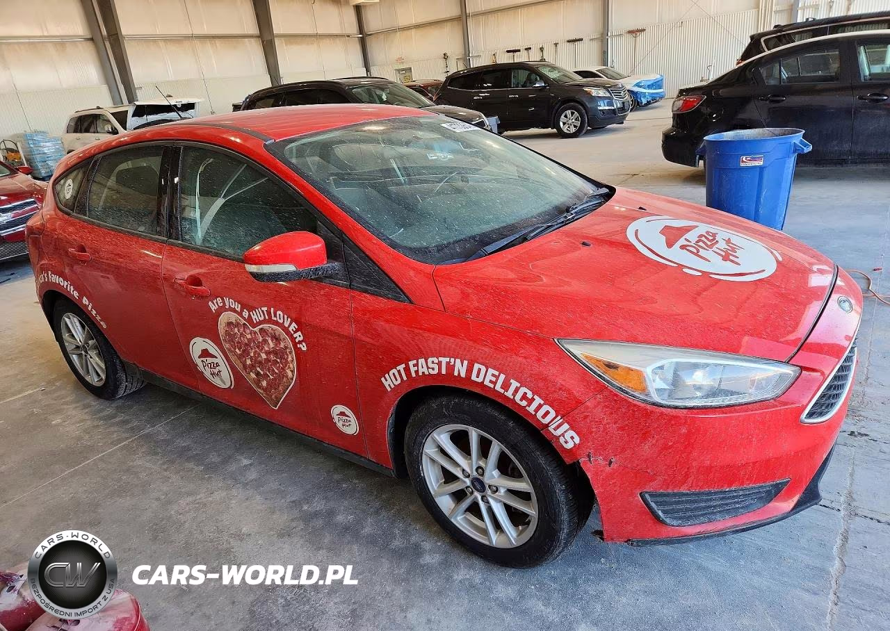 2016 Ford Focus Se VIN:1FADP3K29GL358161 - 4
