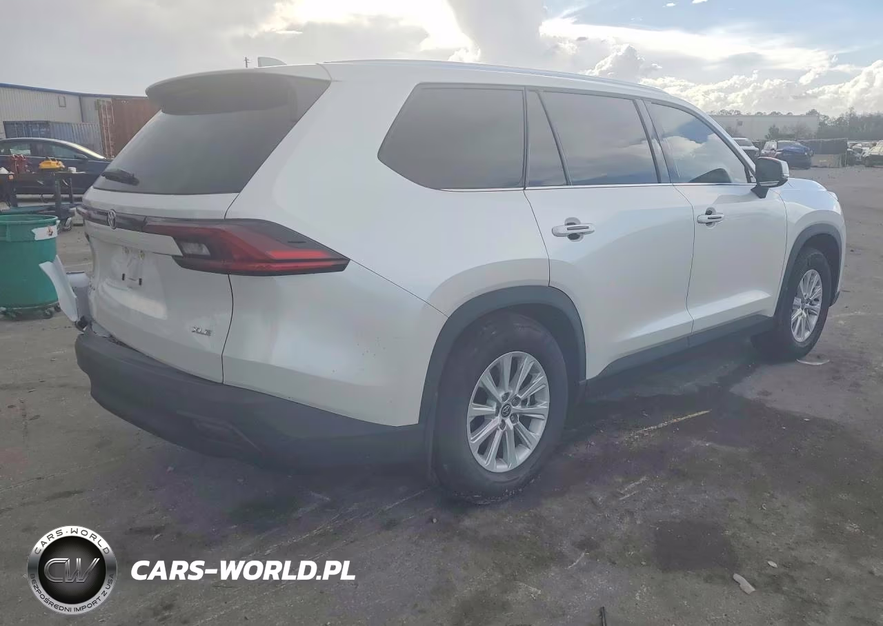 2025 Toyota Grand Highlander Hybrid Xle VIN:5TDACAB52SS063661 - 3