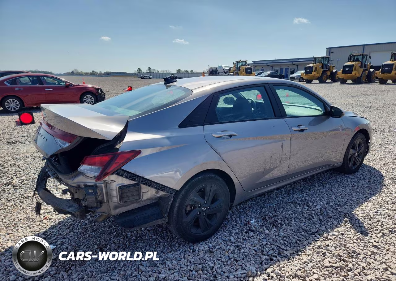 2023 Hyundai Elantra Sel VIN:KMHLM4AG9PU505375 - 3