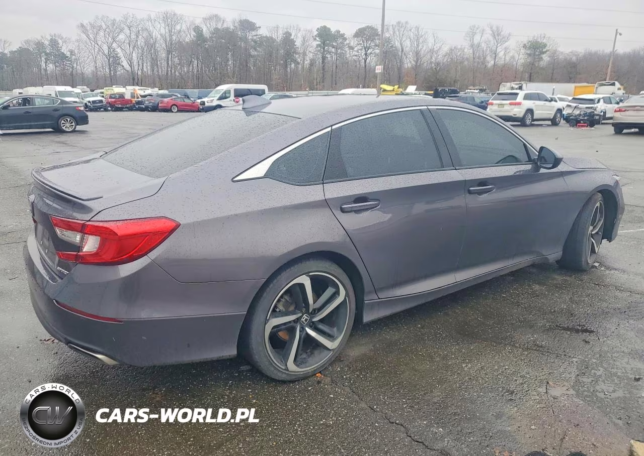 2018 Honda Accord Sport VIN:1HGCV1F33JA228805 - 3