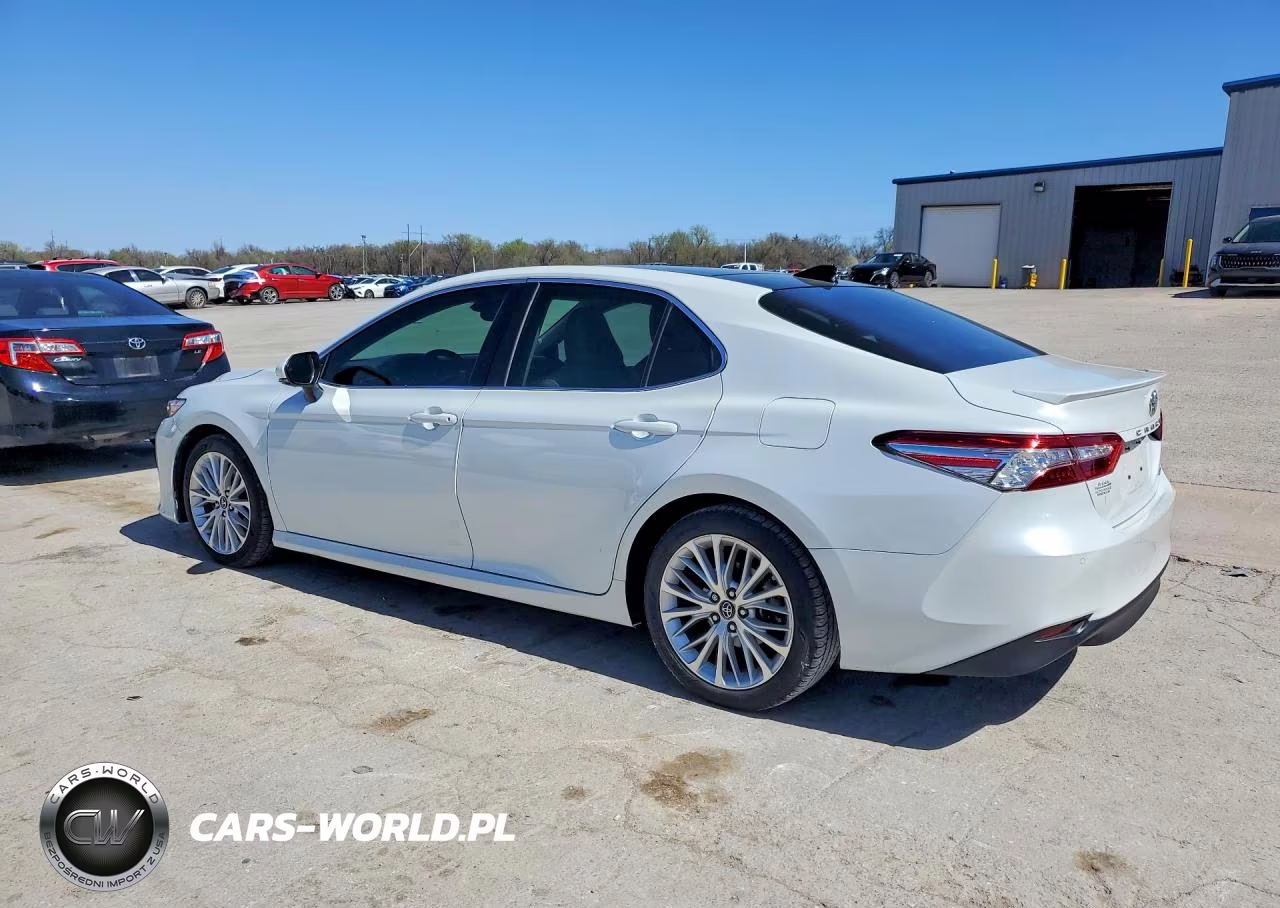 2018 Toyota Camry Xle VIN:4T1B11HK6JU041773 - 2