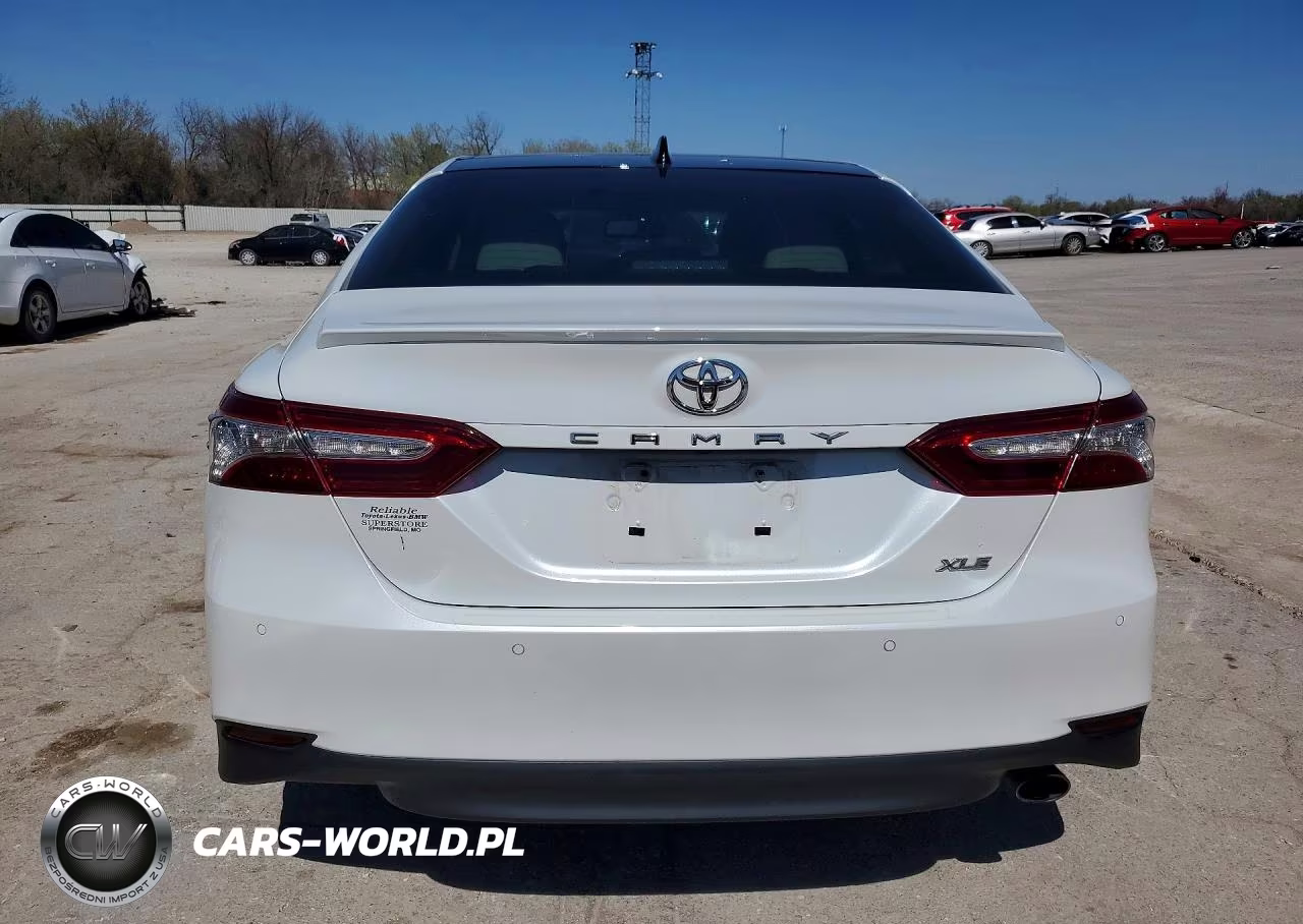 2018 Toyota Camry Xle VIN:4T1B11HK6JU041773 - 6