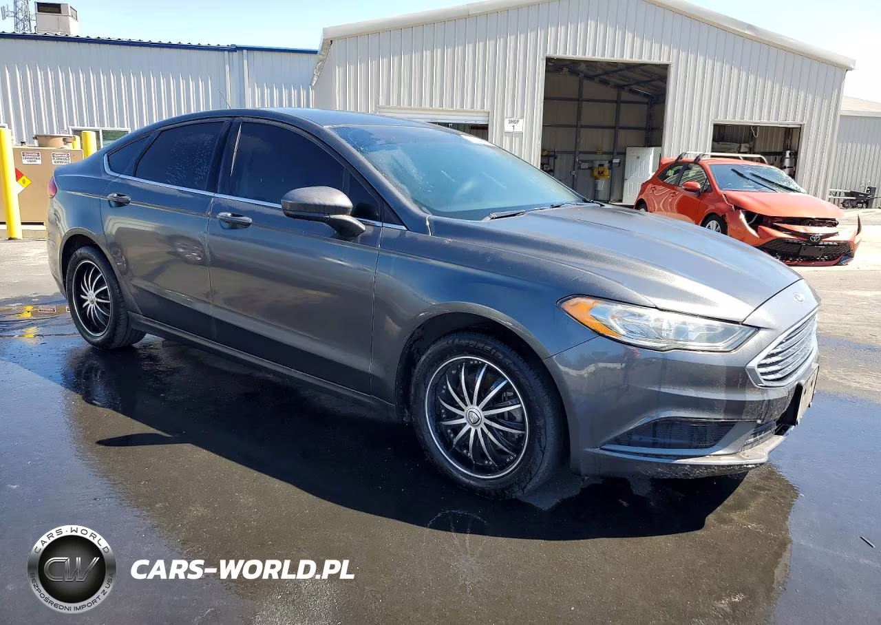 2017 Ford Fusion Se VIN:3FA6P0HD4HR255622 - 4