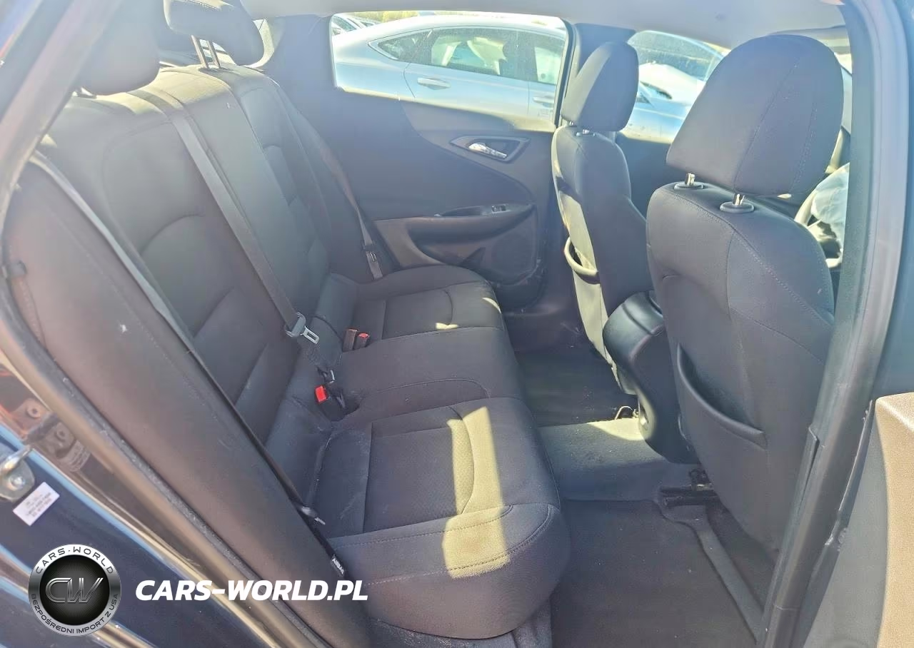 2019 Chevrolet Malibu Ls VIN:1G1ZB5ST2KF157236 - 10