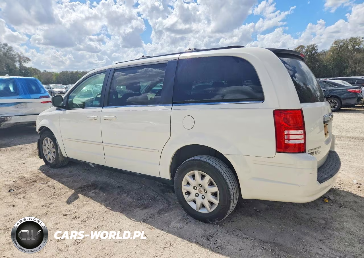 2010 Chrysler Town & Country Lx VIN:2A4RR4DE0AR271880 - 2