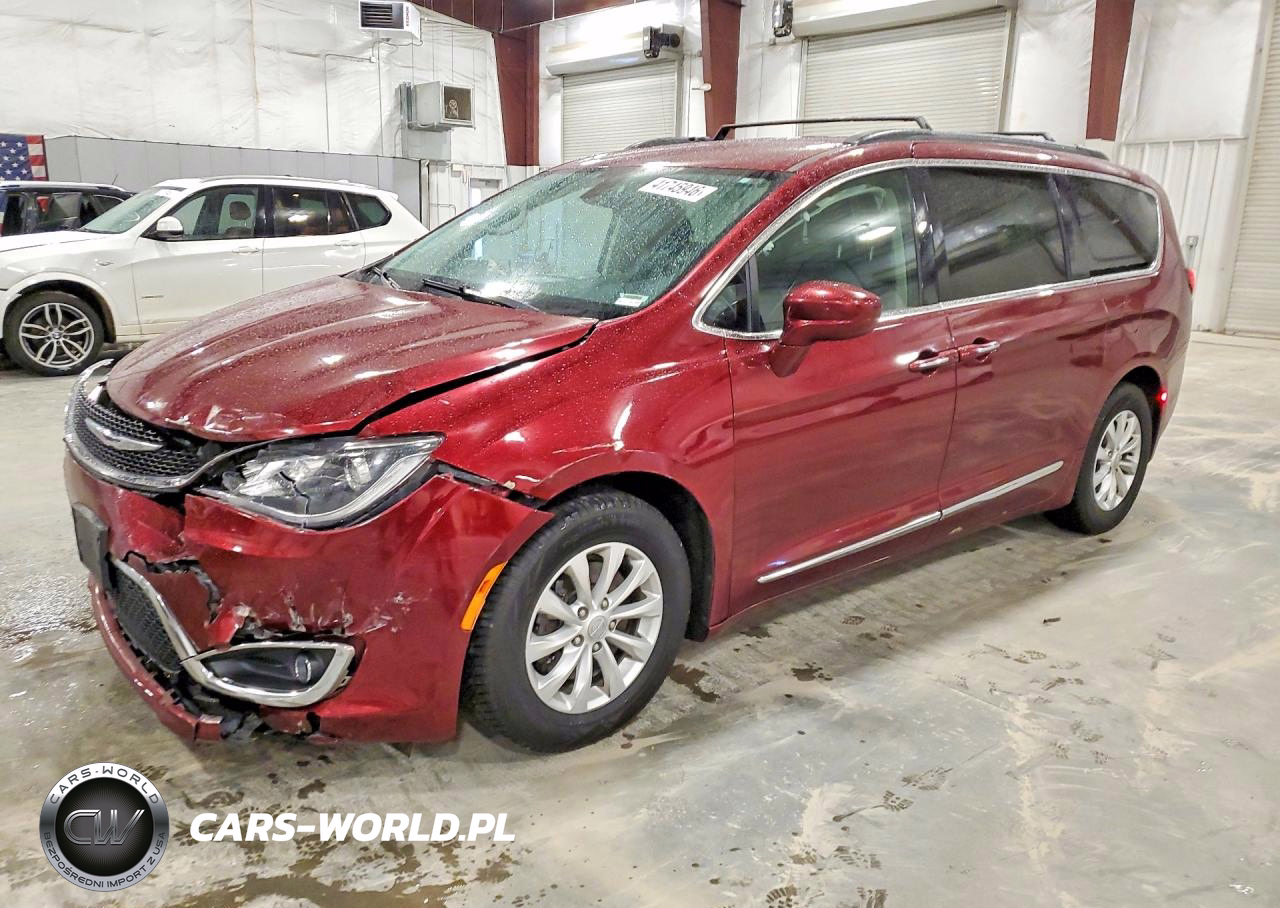 2017 Chrysler Pacifica Touring L