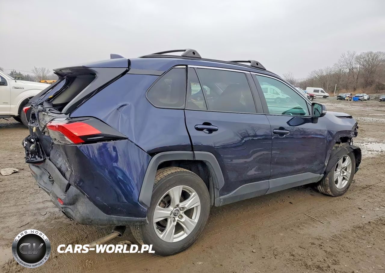 2020 Toyota Rav4 Xle VIN:2T3P1RFV0LC106937 - 3