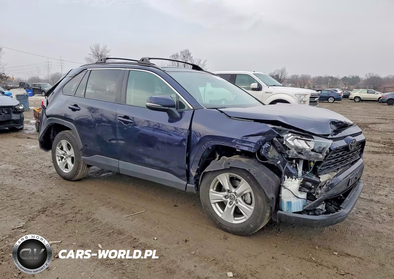 2020 Toyota Rav4 Xle VIN:2T3P1RFV0LC106937 - 4