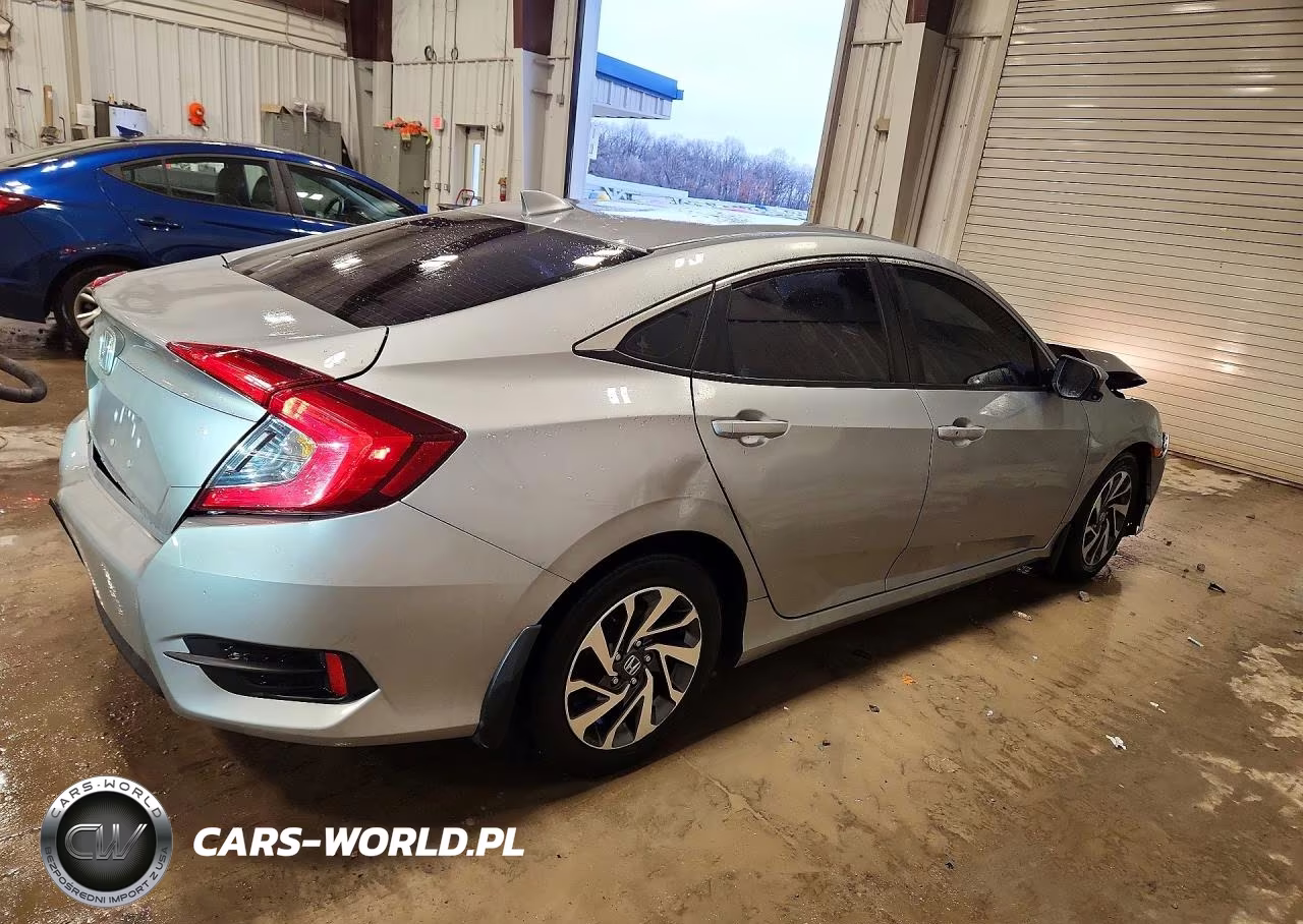 2018 Honda Civic Ex VIN:19XFC2F75JE008153 - 3