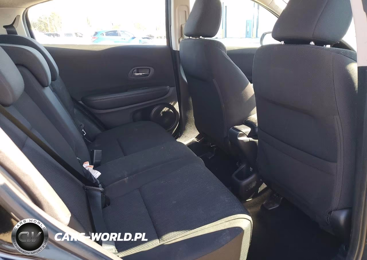 2018 Honda Hr-V Lx VIN:3CZRU6H37JM703049 - 11