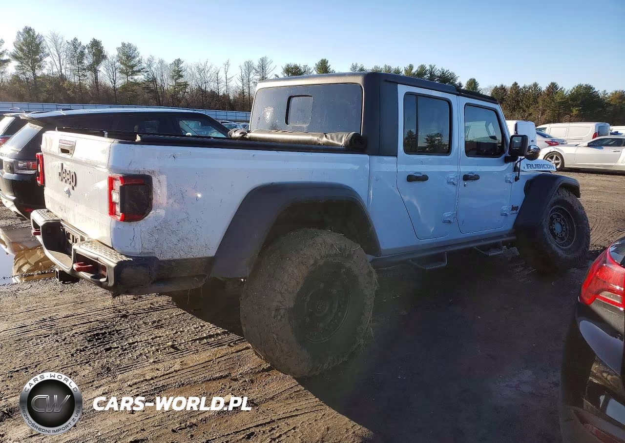 2020 Jeep Gladiator Rubicon VIN:1C6JJTBG2LL138744 - 3