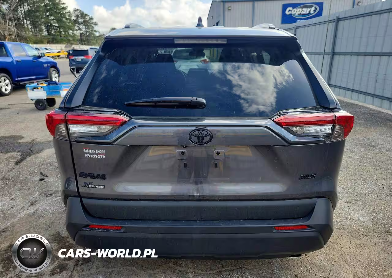 2025 Toyota Rav4 Xle VIN:2T3W1RFV6SW410458 - 6