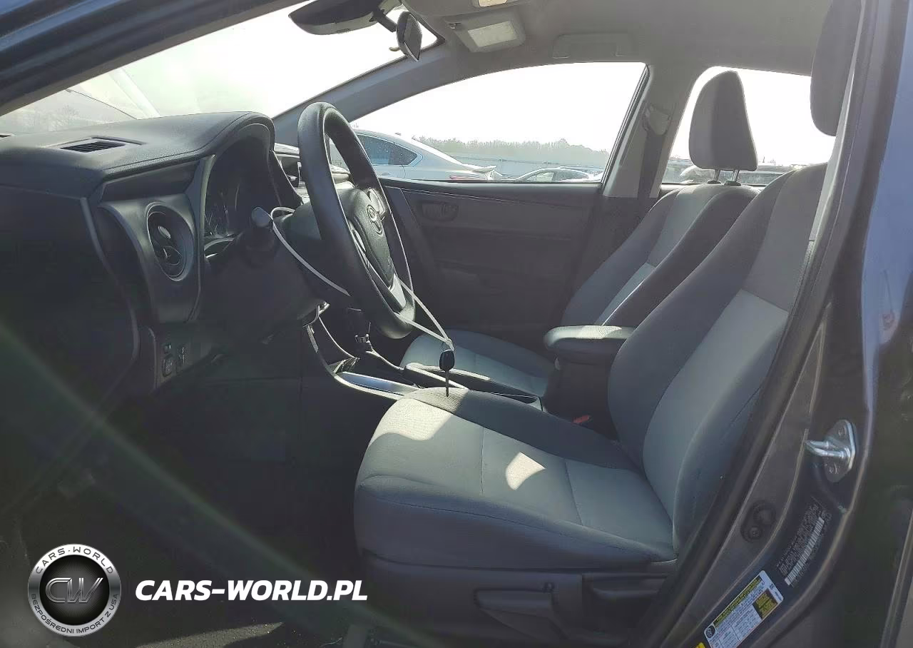 2019 Toyota Corolla L VIN:2T1BURHE9KC184882 - 7