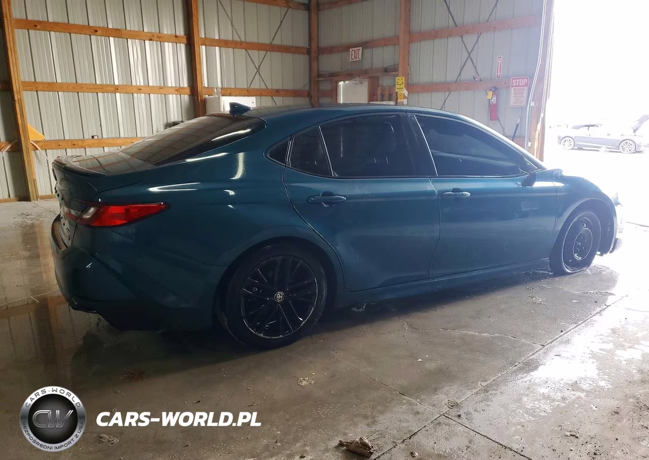 2025 Toyota Camry Se VIN:4T1DAACK4SU517942 - 3