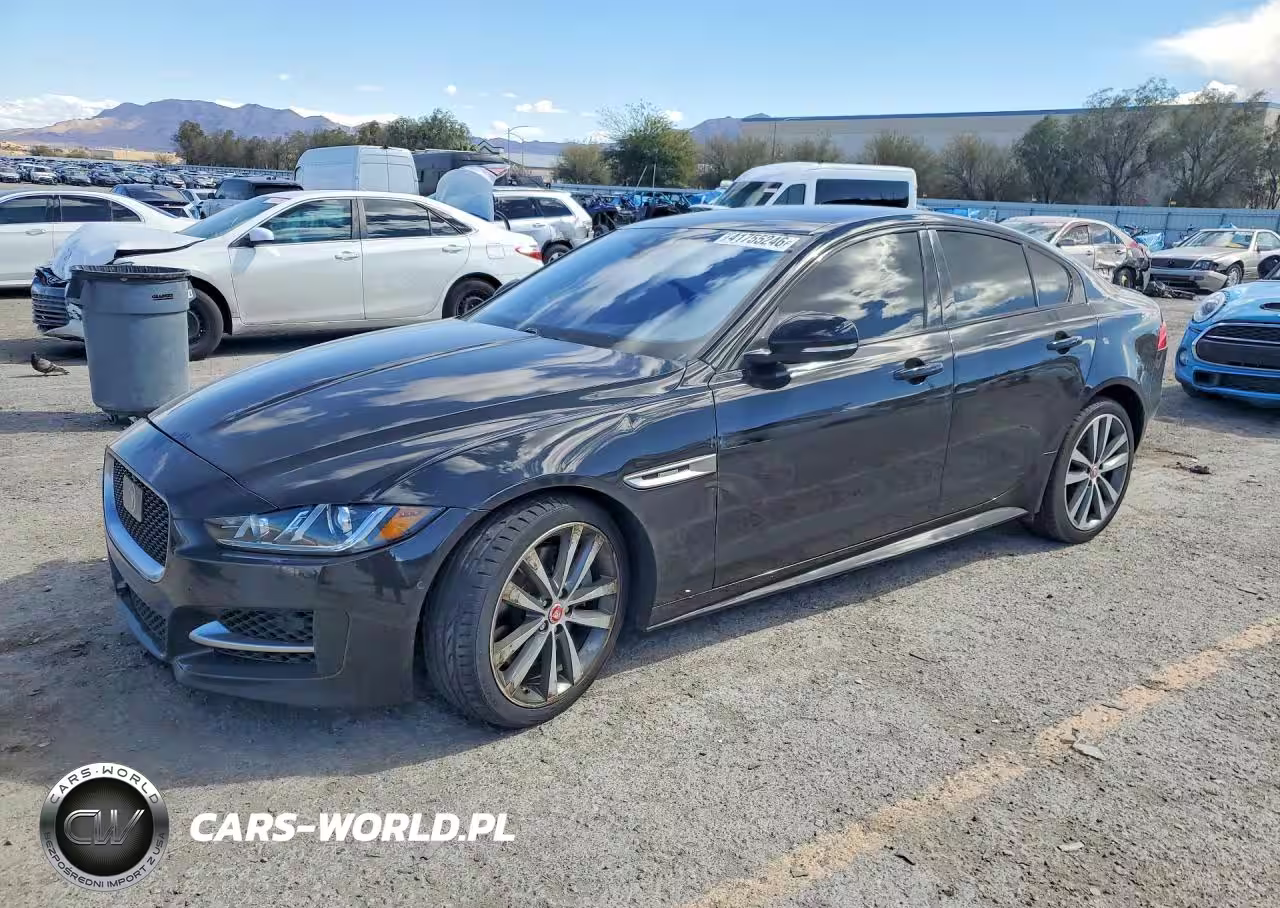 Główne zdjęcie 2017 Jaguar Xe R - Sport