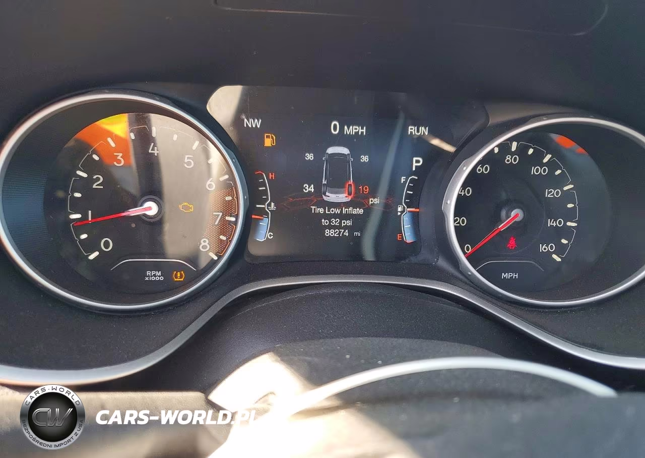 2018 Jeep Compass Limited VIN:3C4NJDCB0JT308104 - 9