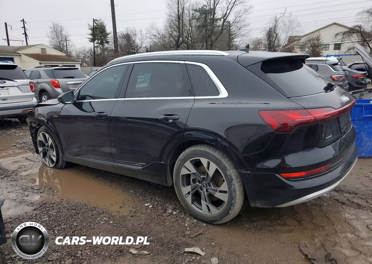 2022 Audi E-Tron Premium VIN:WA1AAAGE1NB005612 - 2
