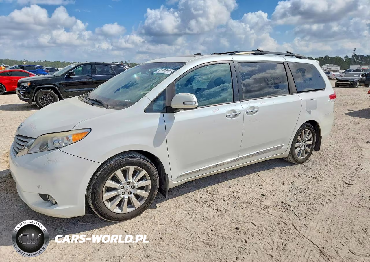 2013 Toyota Sienna Limited 7-Passenger