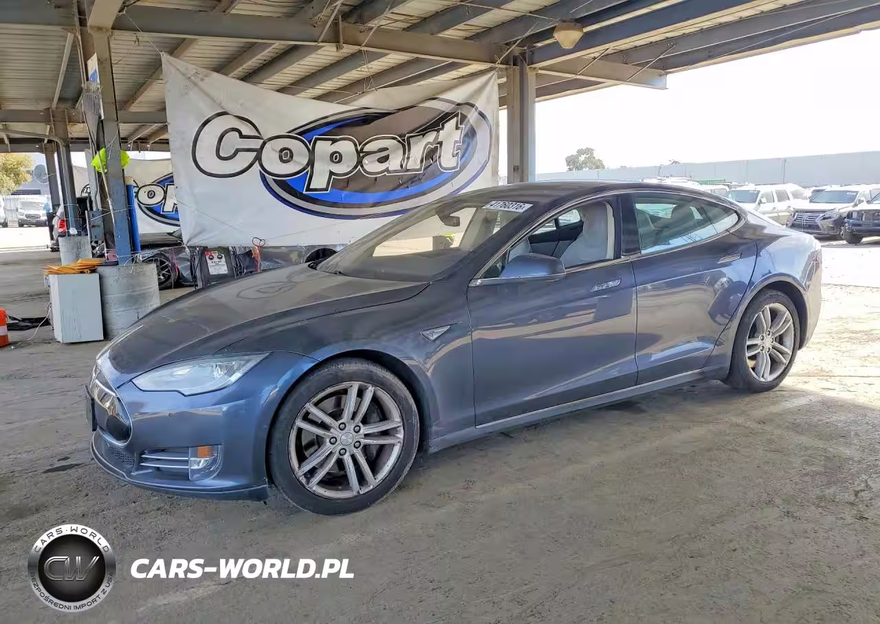 2014 Tesla Model S