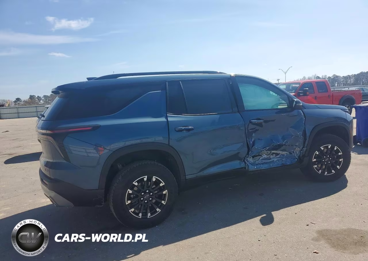 2025 Chevrolet Traverse Z71 VIN:1GNEVJRS4SJ244059 - 3