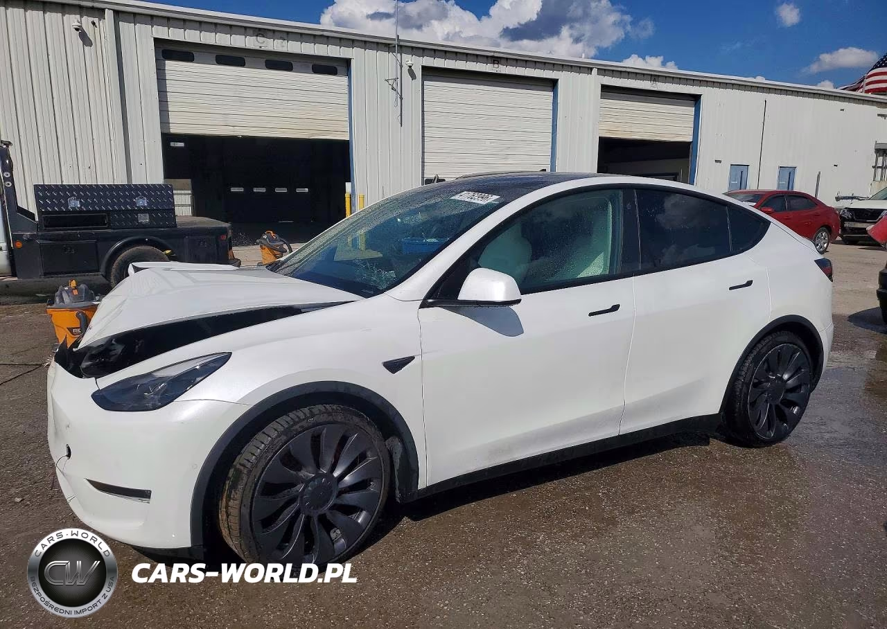 Główne zdjęcie 2021 Tesla Model Y