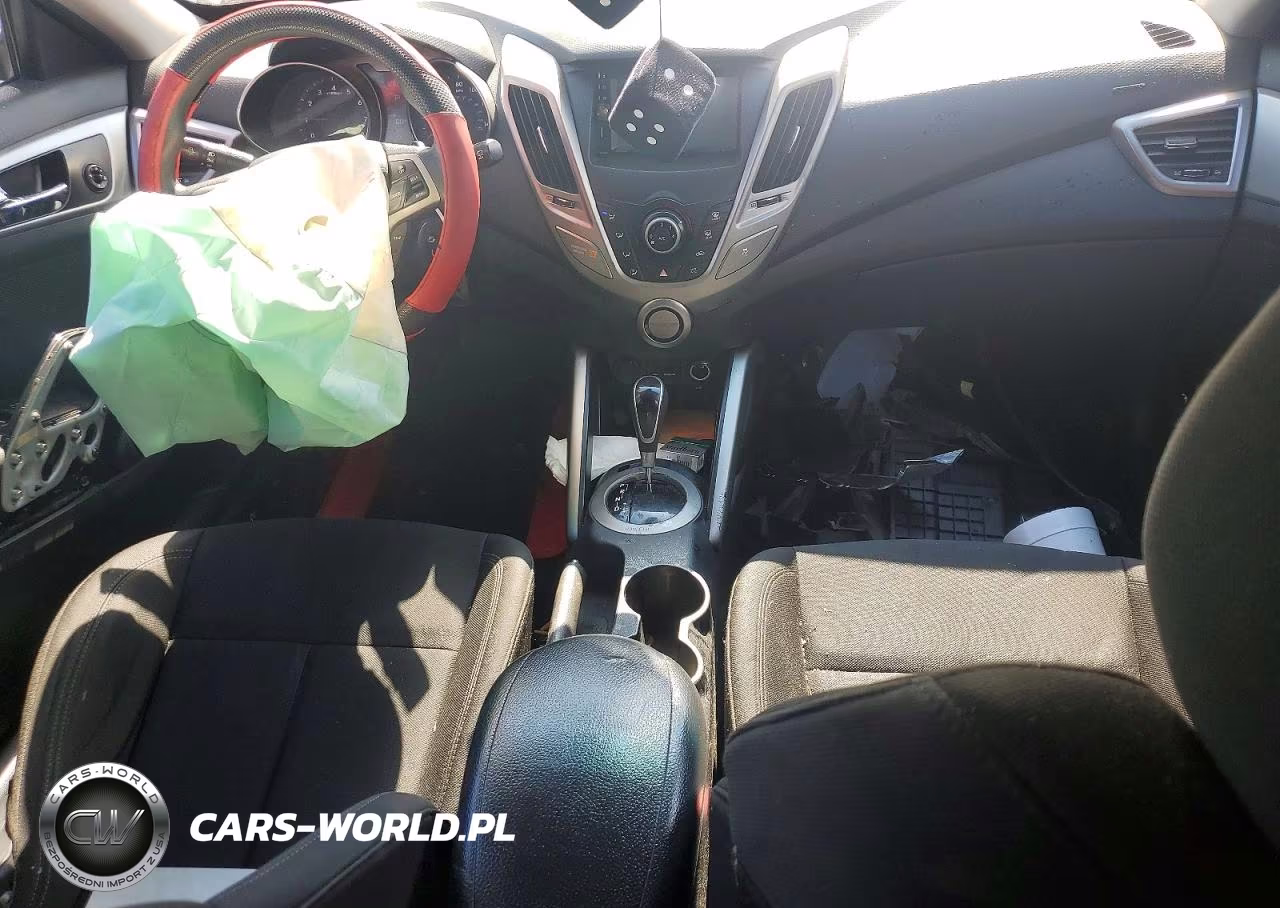 2013 Hyundai Veloster Base VIN:KMHTC6AD7DU096910 - 8