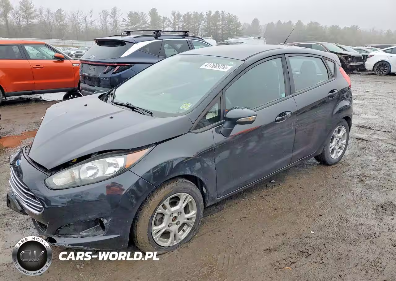 Główne zdjęcie 2015 Ford Fiesta Se