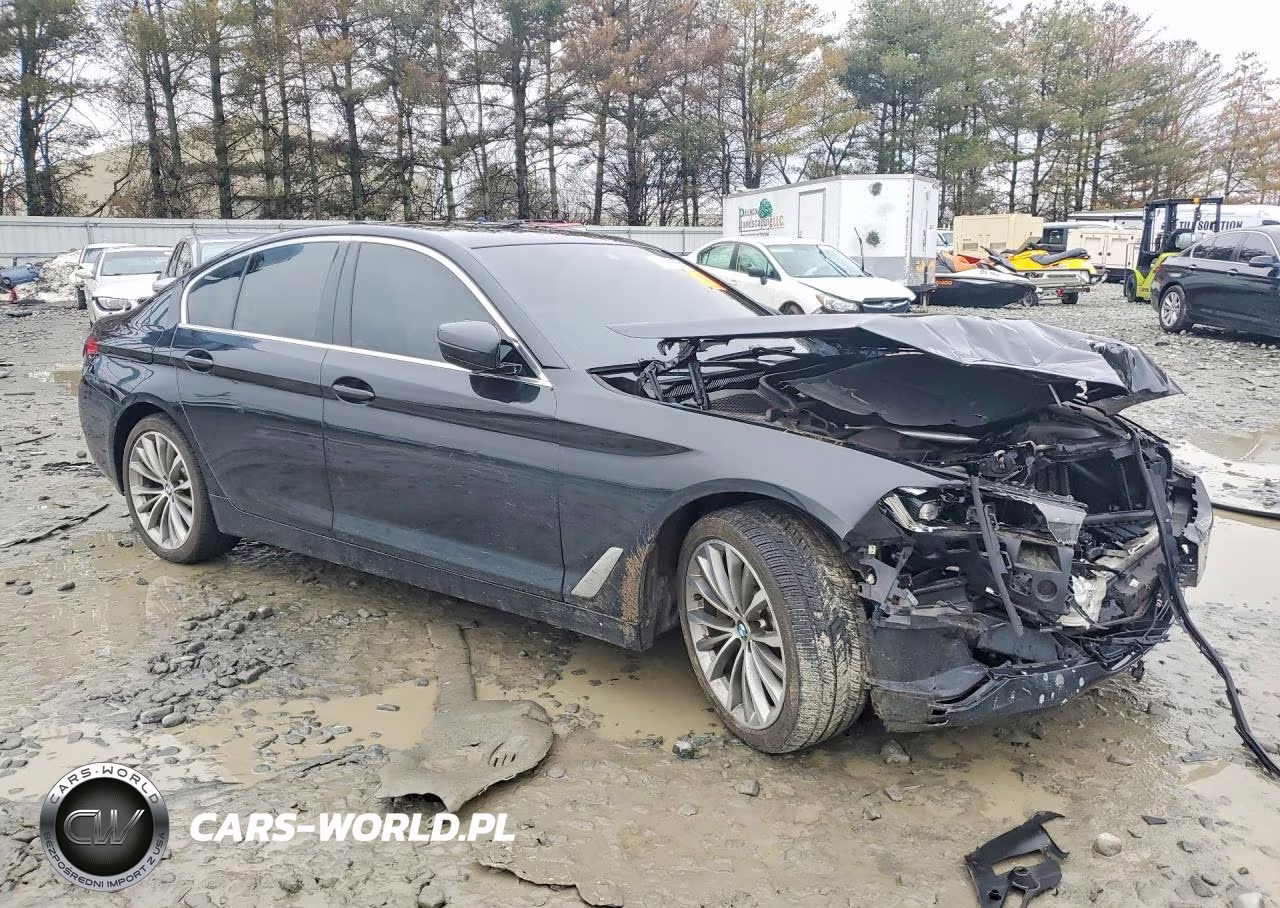 2022 BMW 530 Xi VIN:WBA13BJ08NCJ51421 - 4
