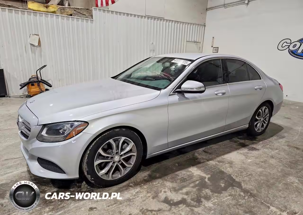 2015 Mercedes-Benz C 300